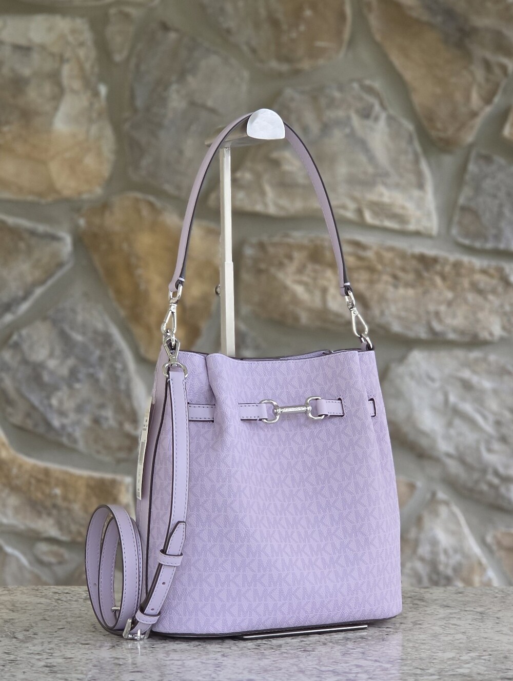 Michael Kors Carson Logo Medium Purple Bucket Shoulder Bag